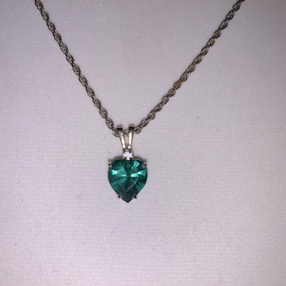 Emerald Heart & Sapphire Gold Plated Necklace - Picture 4 of 7